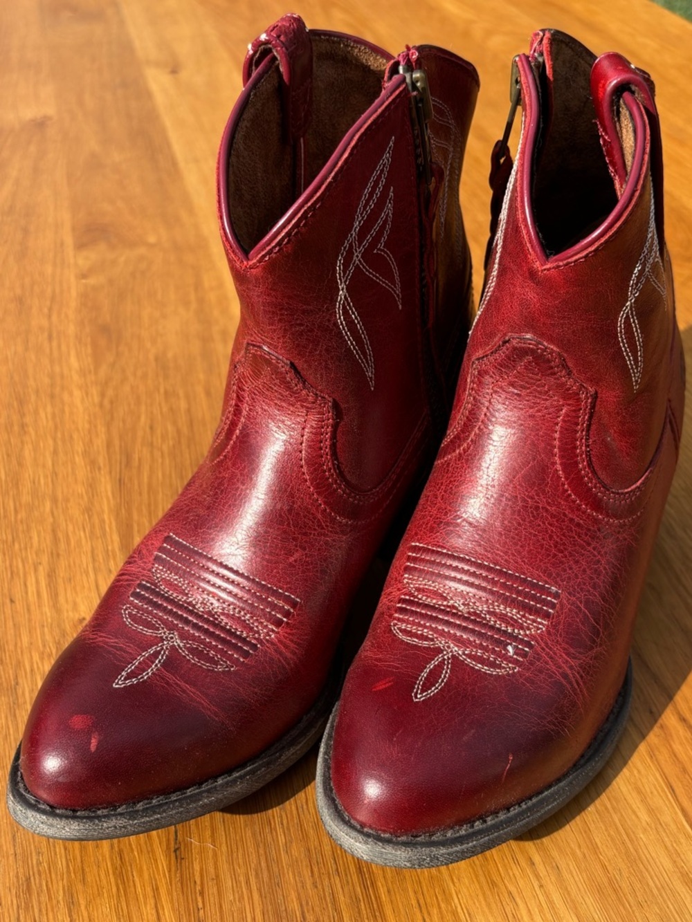Ariat Darlin’ Ankle Boots